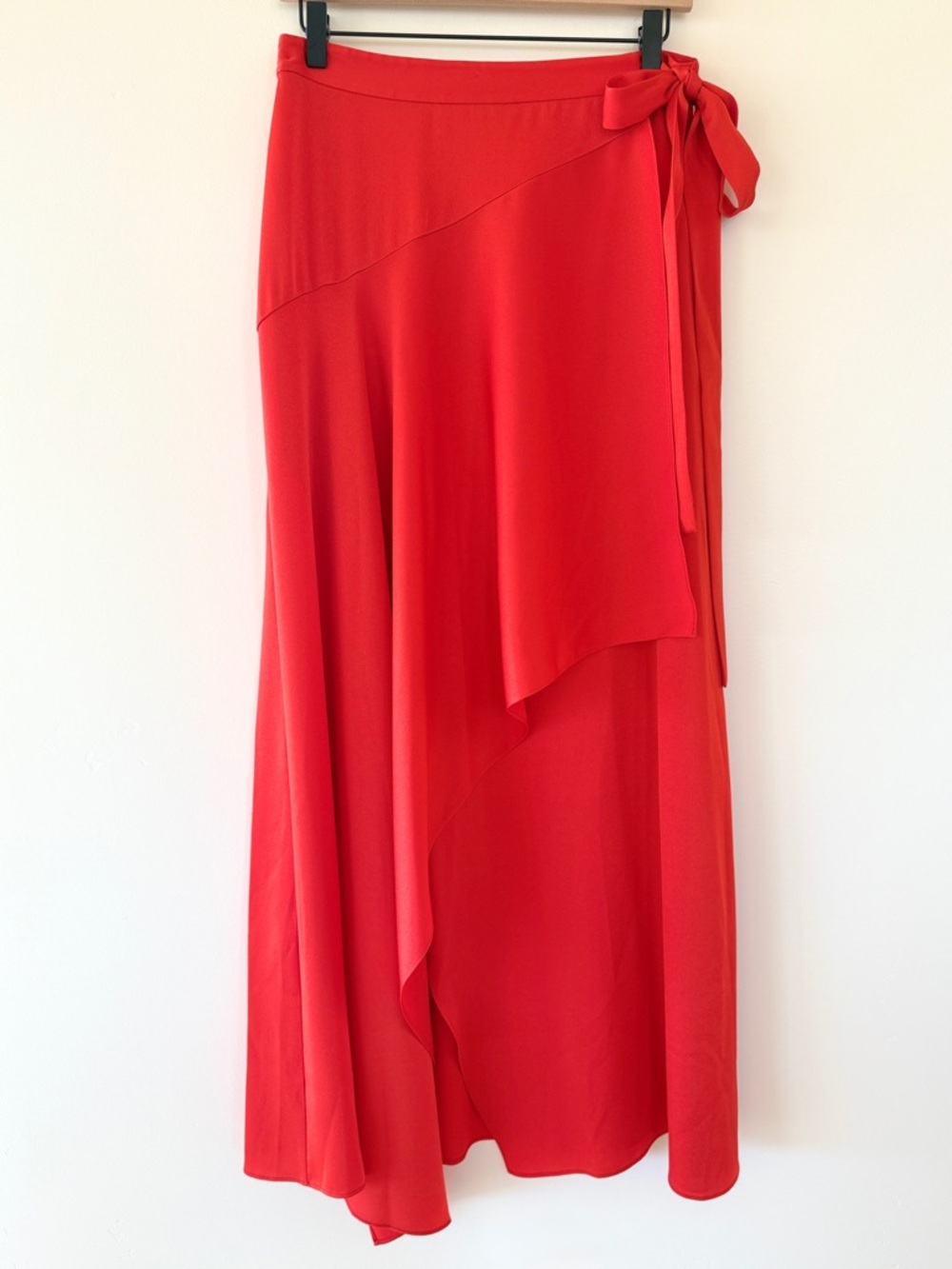 NWT BCBGMAXAZRIA High-Low Ruffle Wrap Midi Skirt Bright Poppy Red Womens M - Picture 2 of 12